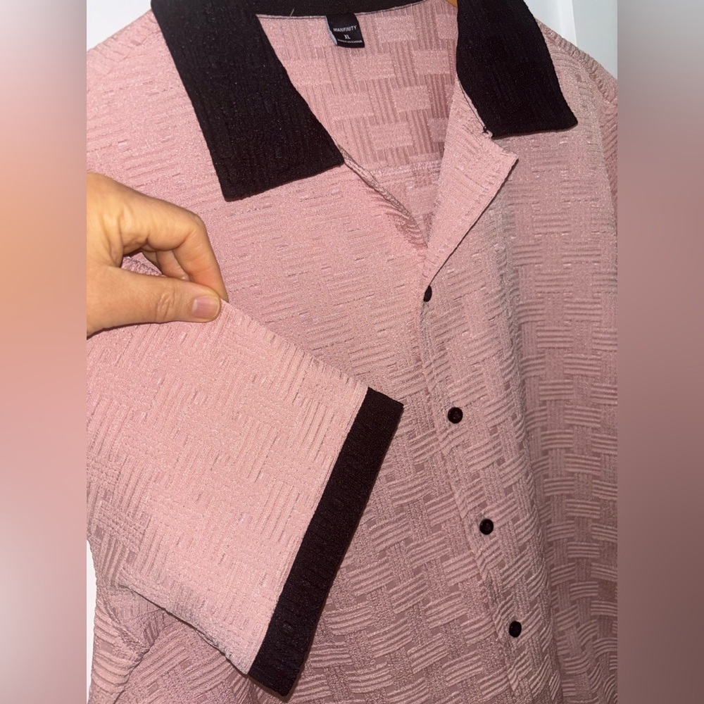 Manfinity Casual Pink Shirt with Black Accents